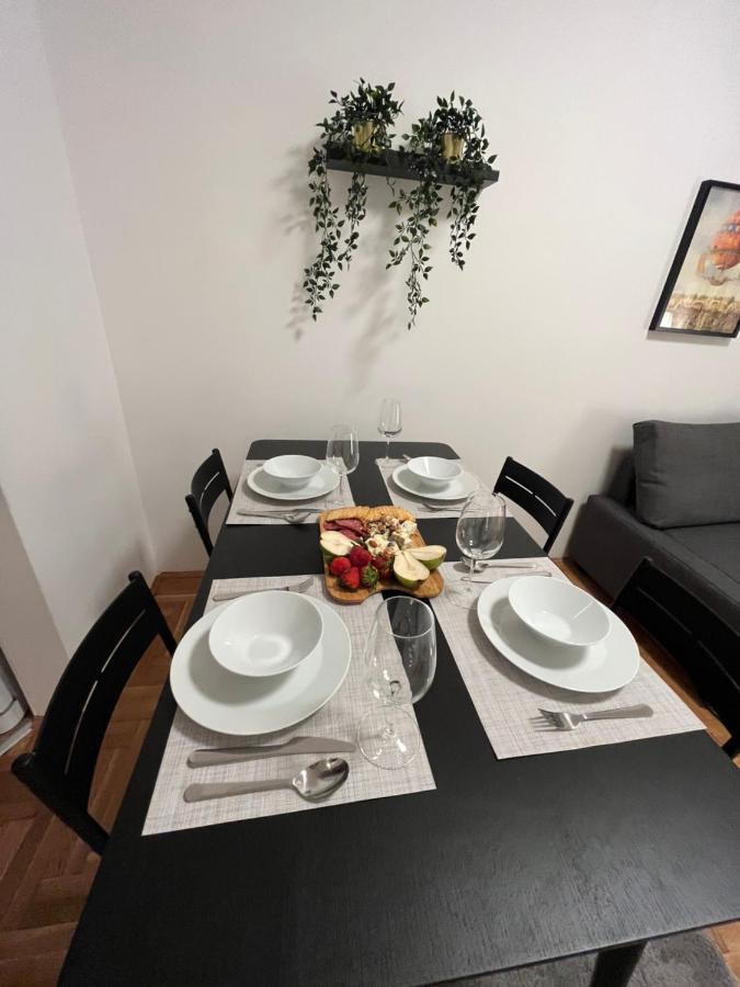 Apartment Ana - City Center Belgrado Exterior foto
