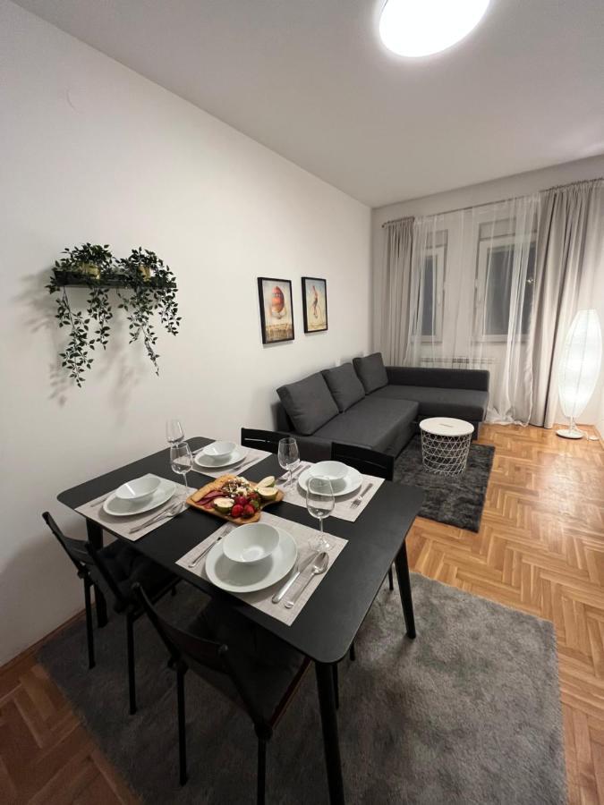 Apartment Ana - City Center Belgrado Exterior foto